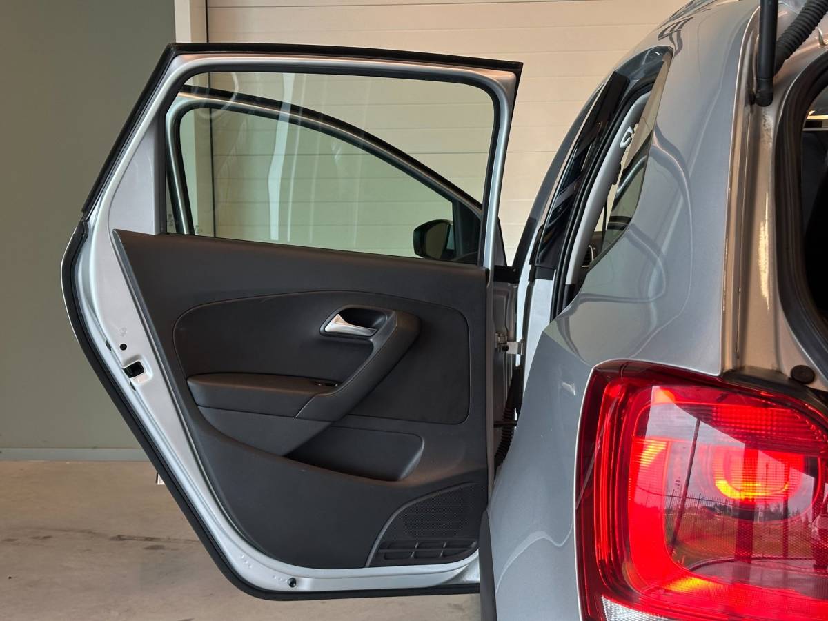 Volkswagen Polo Volkswagen Polo 1.2 TSI 16v AUTOMAAT 5-DRS CROSS|AIRCO|STOELVERWARMING|NAVIGATIE|CRUISECONTROL|LM-VELG|ALCANTARA|nwe APK+OH-BEURT