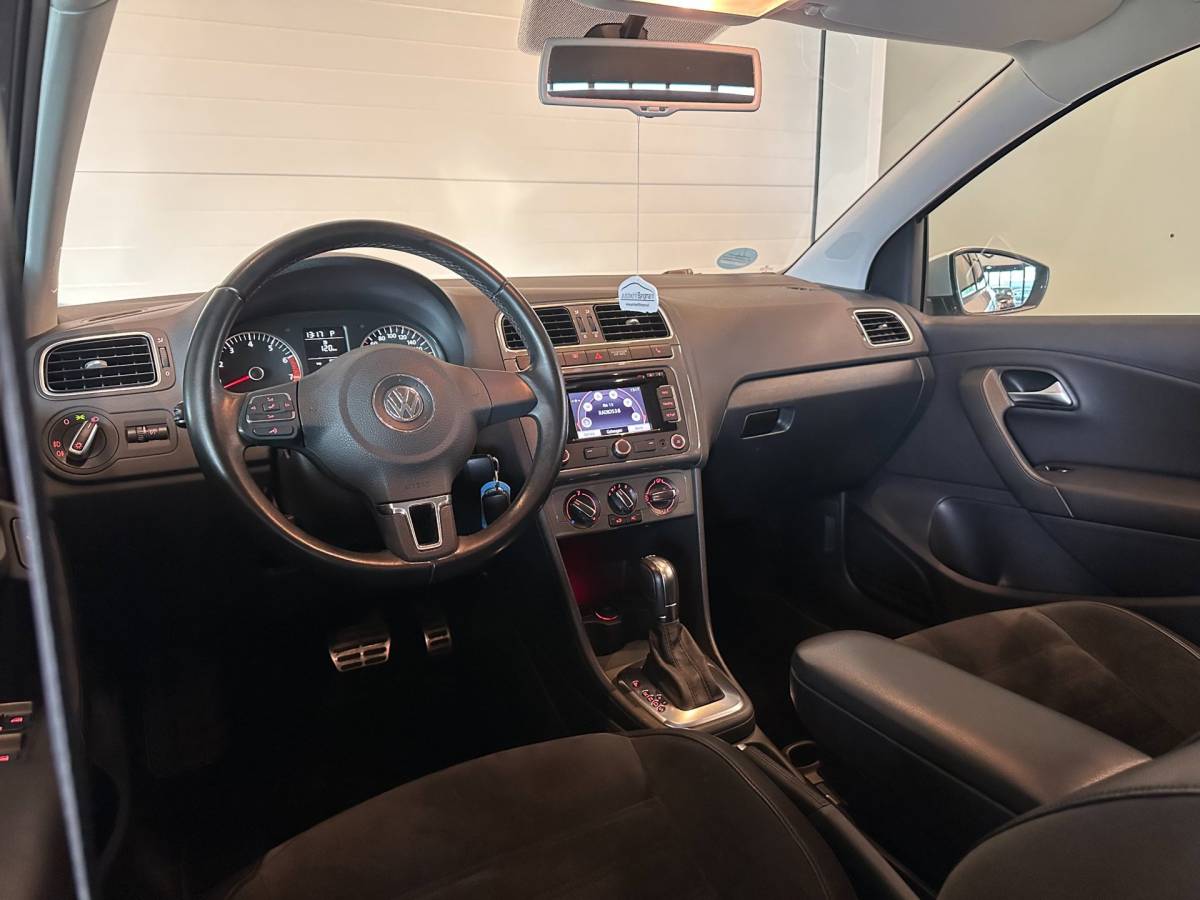 Volkswagen Polo Volkswagen Polo 1.2 TSI 16v AUTOMAAT 5-DRS CROSS|AIRCO|STOELVERWARMING|NAVIGATIE|CRUISECONTROL|LM-VELG|ALCANTARA|nwe APK+OH-BEURT