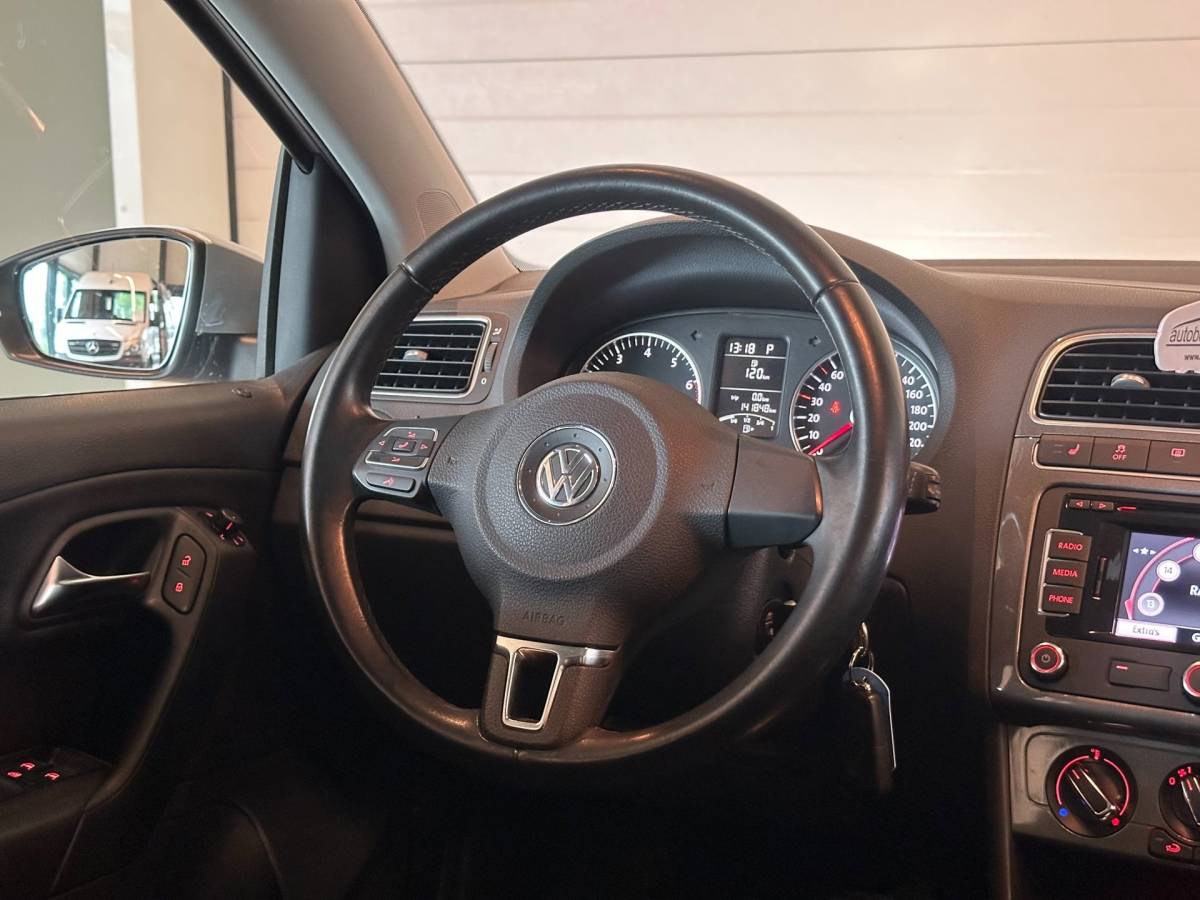Volkswagen Polo Volkswagen Polo 1.2 TSI 16v AUTOMAAT 5-DRS CROSS|AIRCO|STOELVERWARMING|NAVIGATIE|CRUISECONTROL|LM-VELG|ALCANTARA|nwe APK+OH-BEURT