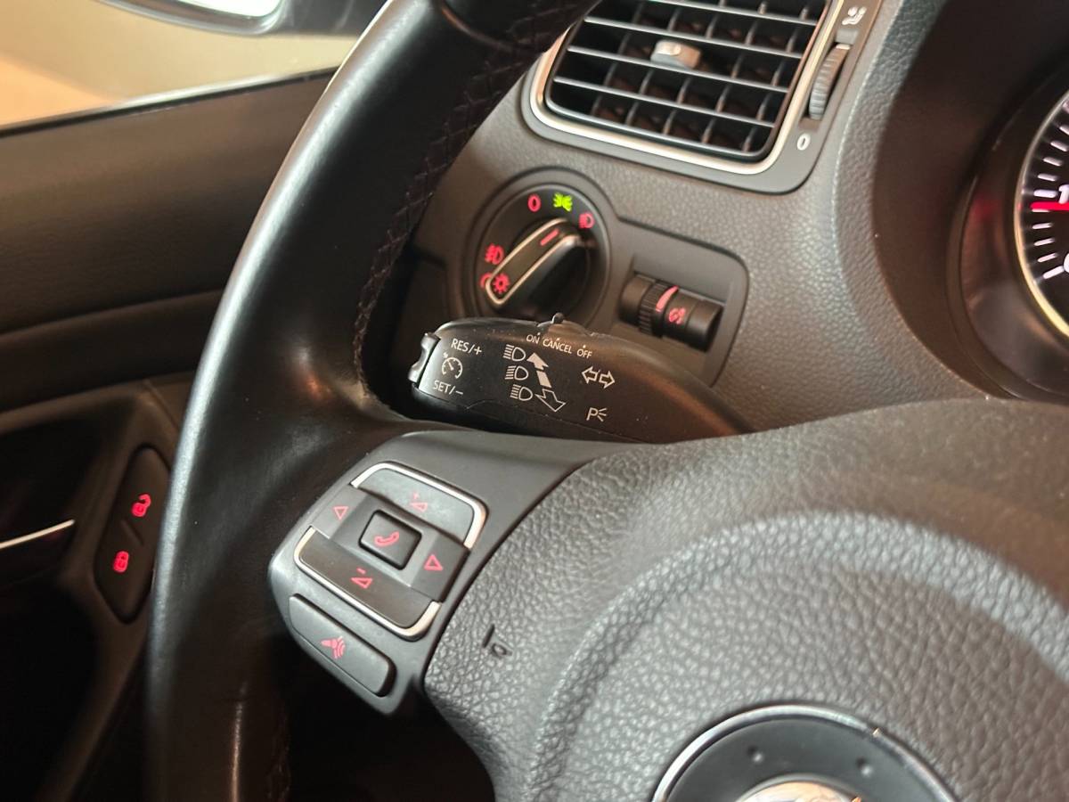 Volkswagen Polo Volkswagen Polo 1.2 TSI 16v AUTOMAAT 5-DRS CROSS|AIRCO|STOELVERWARMING|NAVIGATIE|CRUISECONTROL|LM-VELG|ALCANTARA|nwe APK+OH-BEURT