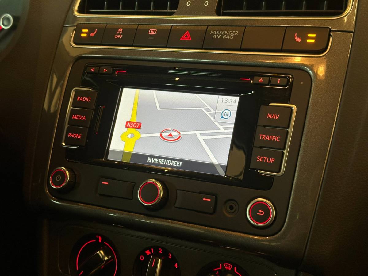 Volkswagen Polo Volkswagen Polo 1.2 TSI 16v AUTOMAAT 5-DRS CROSS|AIRCO|STOELVERWARMING|NAVIGATIE|CRUISECONTROL|LM-VELG|ALCANTARA|nwe APK+OH-BEURT