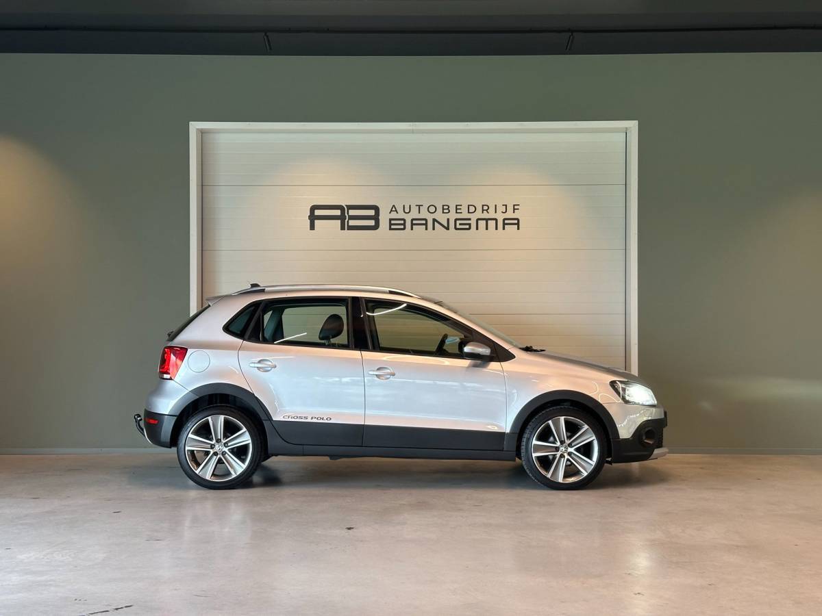 Volkswagen Polo Volkswagen Polo 1.2 TSI 16v AUTOMAAT 5-DRS CROSS|AIRCO|STOELVERWARMING|NAVIGATIE|CRUISECONTROL|LM-VELG|ALCANTARA|nwe APK+OH-BEURT