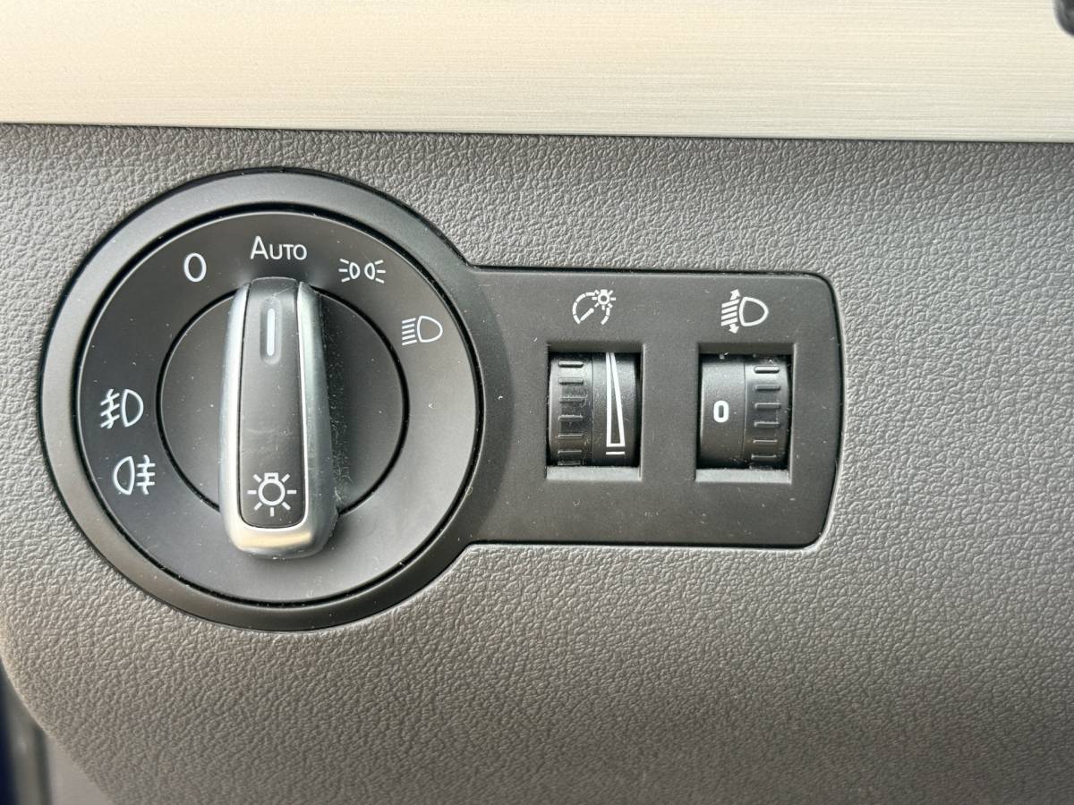 Volkswagen Touran Volkswagen Touran 1.4 TSI Cup | Trekhaak  Navi | Cruise | Bluetooth | Stoelverwarming | PDC v+a incl. Camera