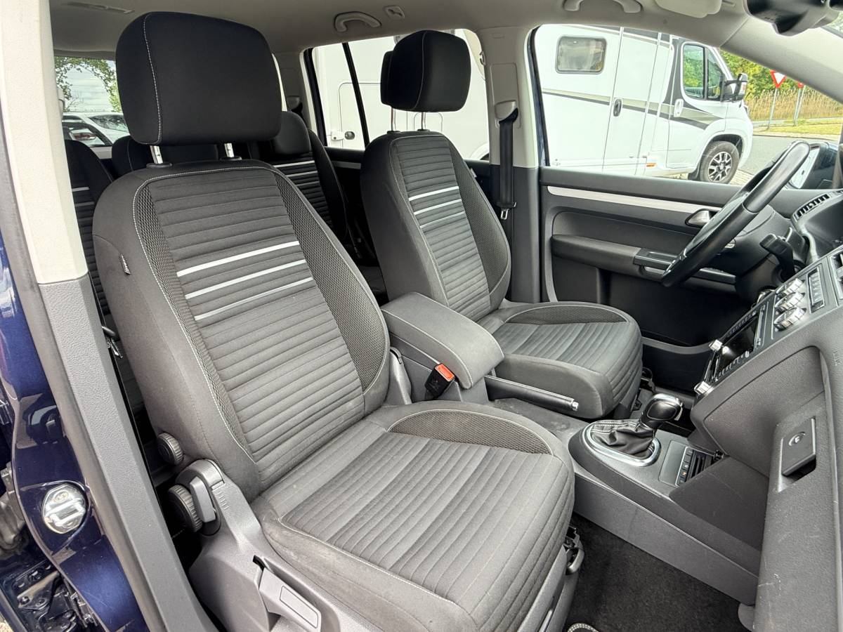Volkswagen Touran Volkswagen Touran 1.4 TSI Cup | Trekhaak  Navi | Cruise | Bluetooth | Stoelverwarming | PDC v+a incl. Camera