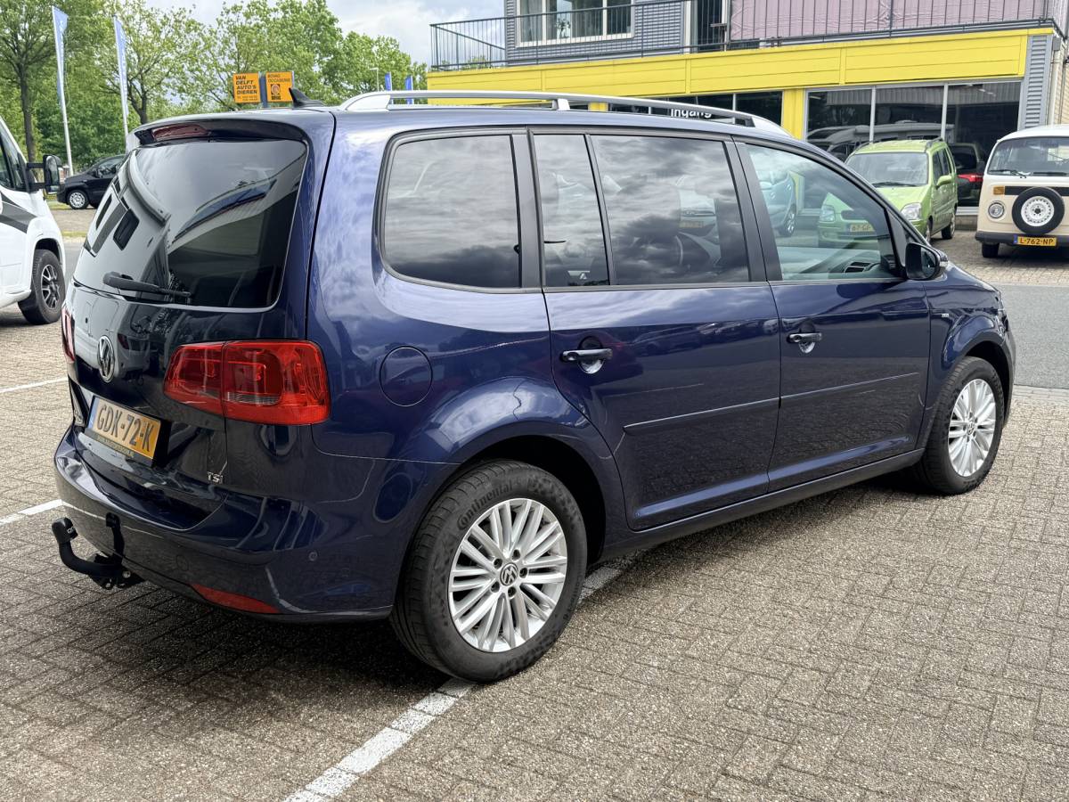 Volkswagen Touran Volkswagen Touran 1.4 TSI Cup | Trekhaak  Navi | Cruise | Bluetooth | Stoelverwarming | PDC v+a incl. Camera