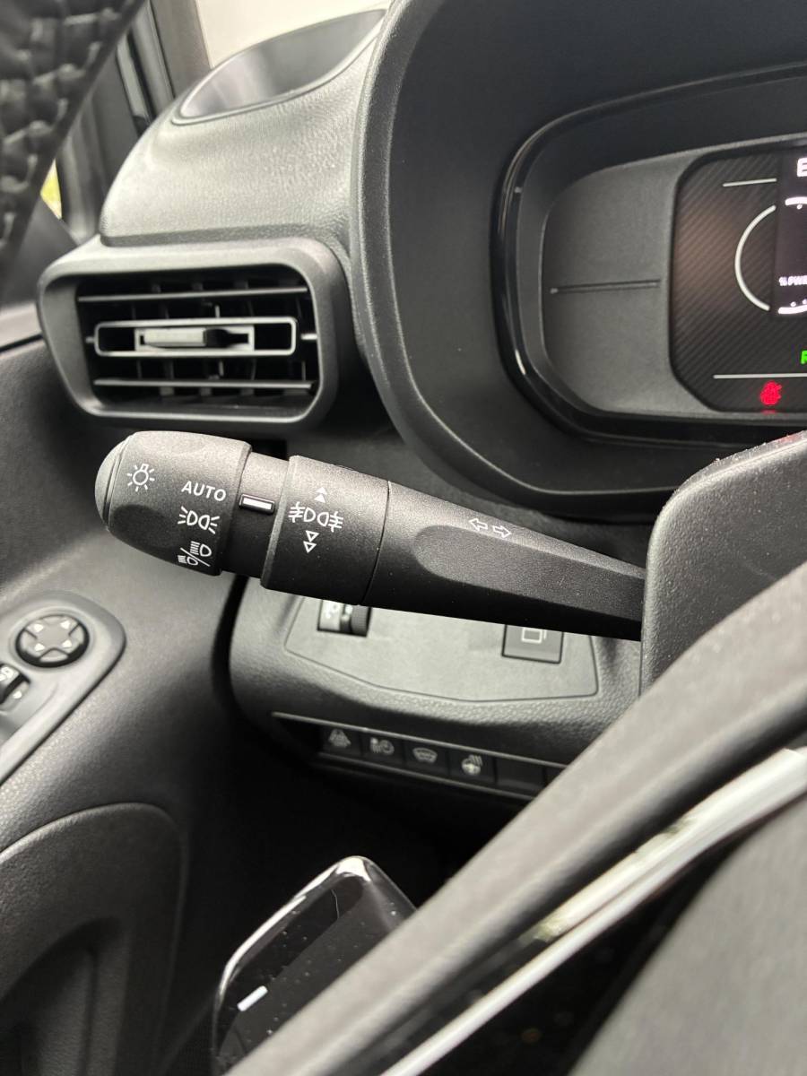 Opel Combo-e Opel Combo Electric 100Kw L1 50kWh Airconditioning | Stuur & Stoelverwarming | Elektrisch Pakket | Laadruimte Betimmering