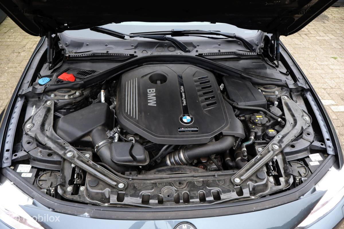 BMW 4 Serie BMW 440i Cabrio M-Sport 440pk | M Power&Sound | air collar