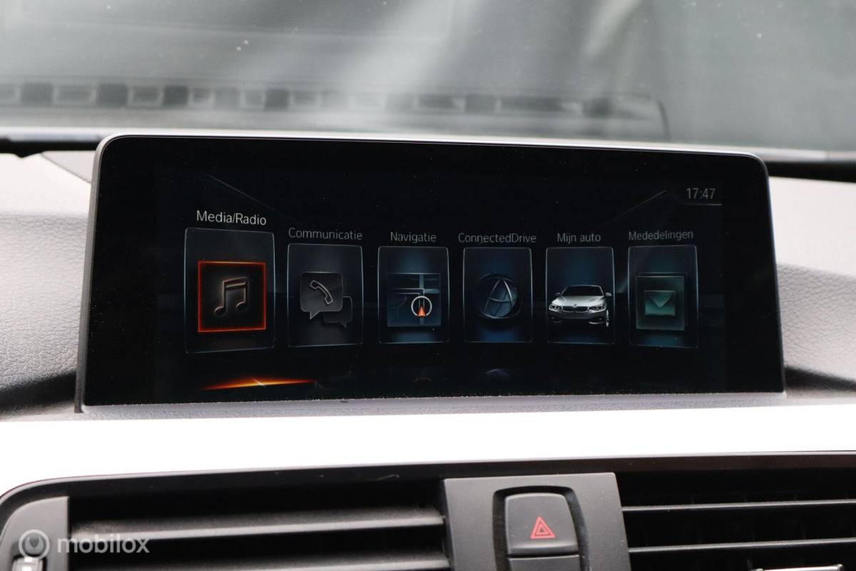 BMW 4 Serie BMW 440i Cabrio M-Sport 440pk | M Power&Sound | air collar