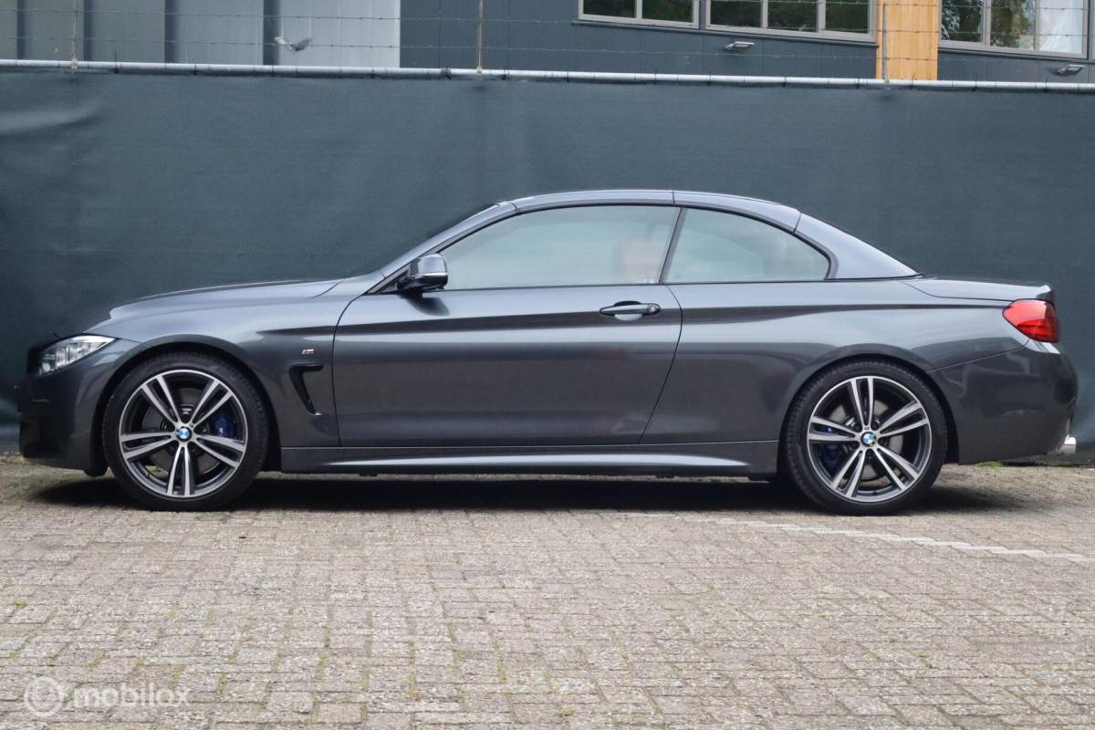 BMW 4 Serie BMW 440i Cabrio M-Sport 440pk | M Power&Sound | air collar