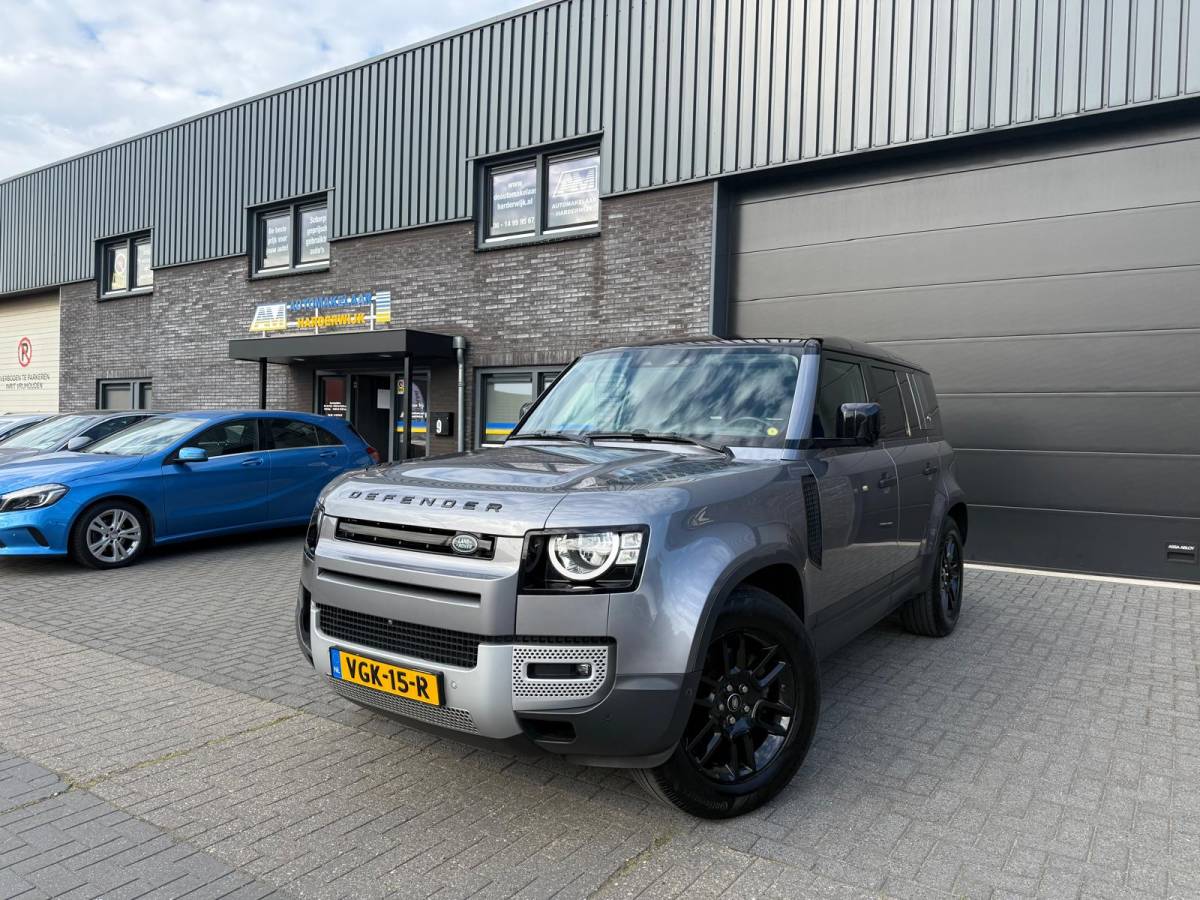 Land Rover Defender Land Rover Defender 2.0 D240 110 S | 3/6/12MND GARANTIE | GRIJSKENTEKEN| PANO | CRUISE | LED | CARPLAY | DAB | NAVI | LMV |