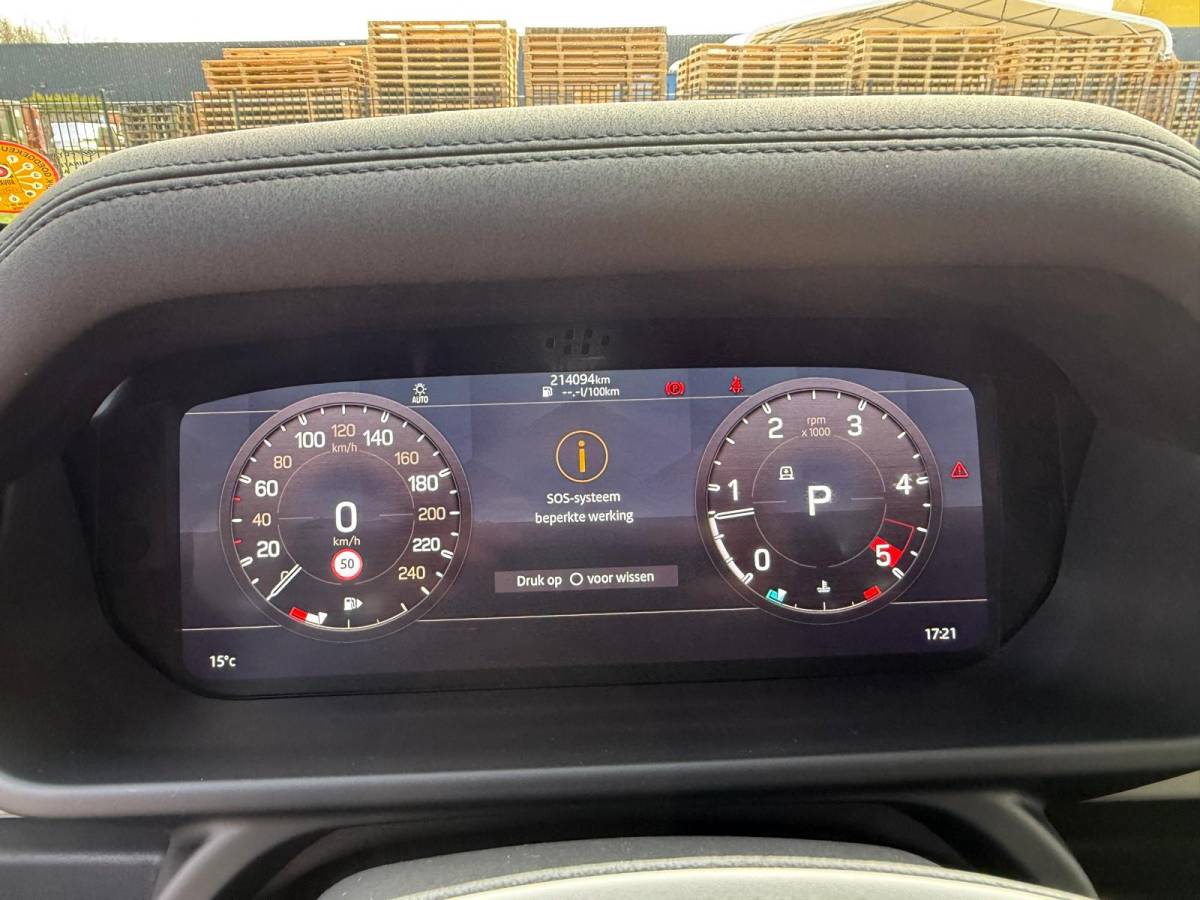 Land Rover Defender Land Rover Defender 2.0 D240 110 S | 3/6/12MND GARANTIE | GRIJSKENTEKEN| PANO | CRUISE | LED | CARPLAY | DAB | NAVI | LMV |