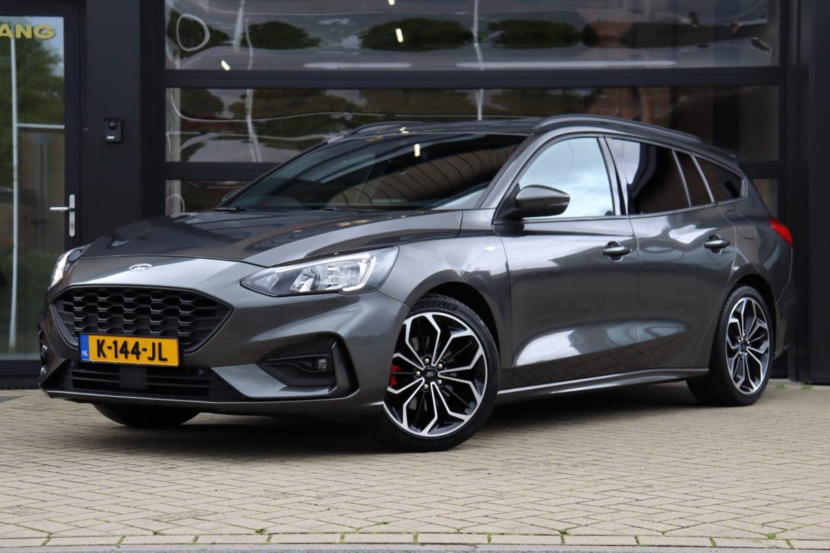 Ford Focus Ford Focus Wagon 1.0 EcoBoost Titanium ST X Business | NAP | Apple Carplay | Stoel/Stuur Verwarming | Cruise | Camera