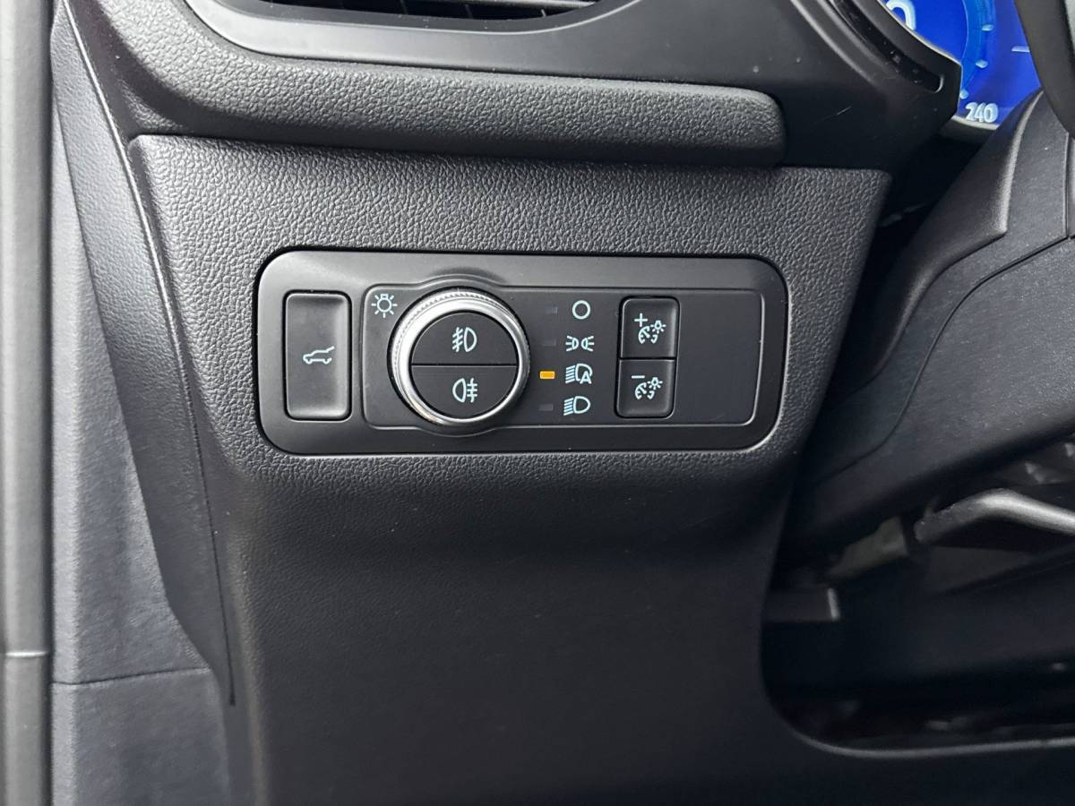 Ford Kuga Ford Kuga 1.5 EcoBoost ST-Line X 150pk, 29dkm,1800kg Trekgewicht,CameraV+A,Winterpack