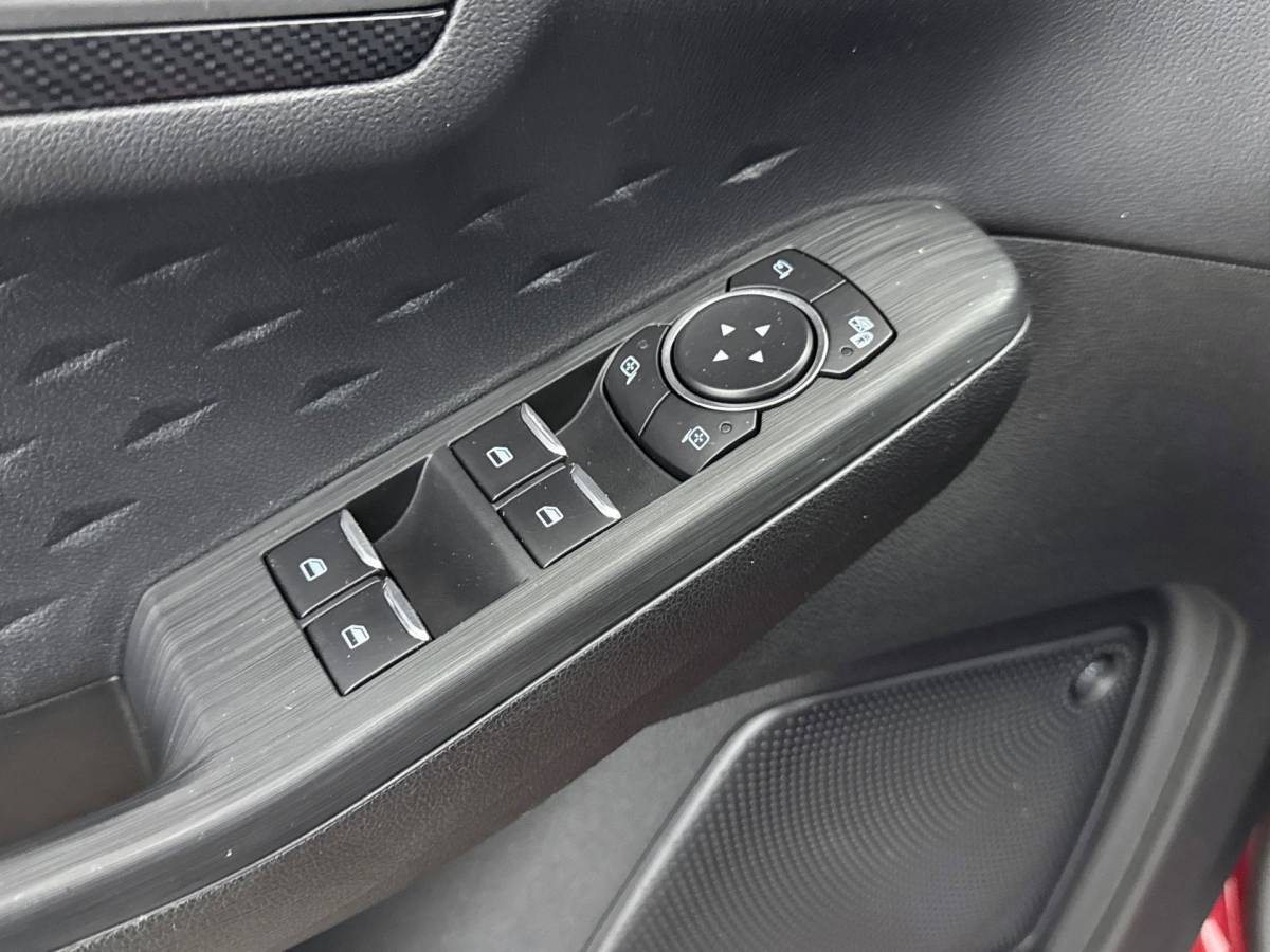 Ford Kuga Ford Kuga 1.5 EcoBoost ST-Line X 150pk, 29dkm,1800kg Trekgewicht,CameraV+A,Winterpack