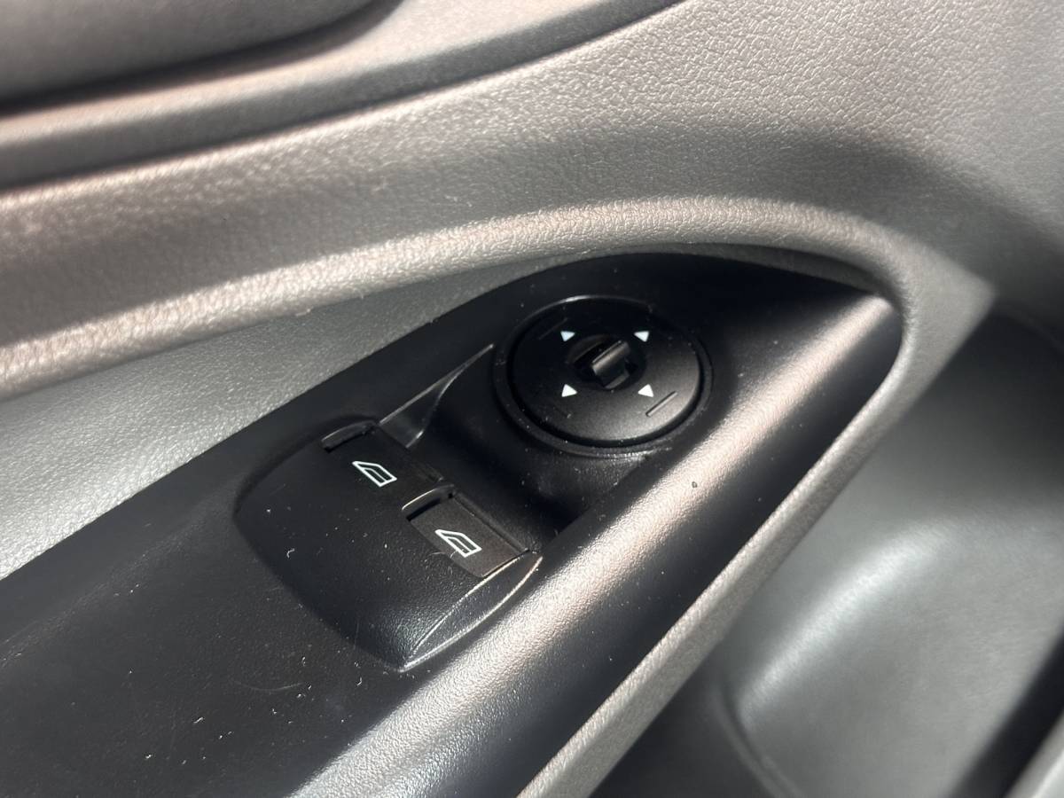 Ford Transit Connect Ford Transit Connect 1.5 EcoBlue L2 Trend | Apple Carplay | Android Auto | Parkeersensoren Achter | Airconditioning | Centrale Deurvergrendeling