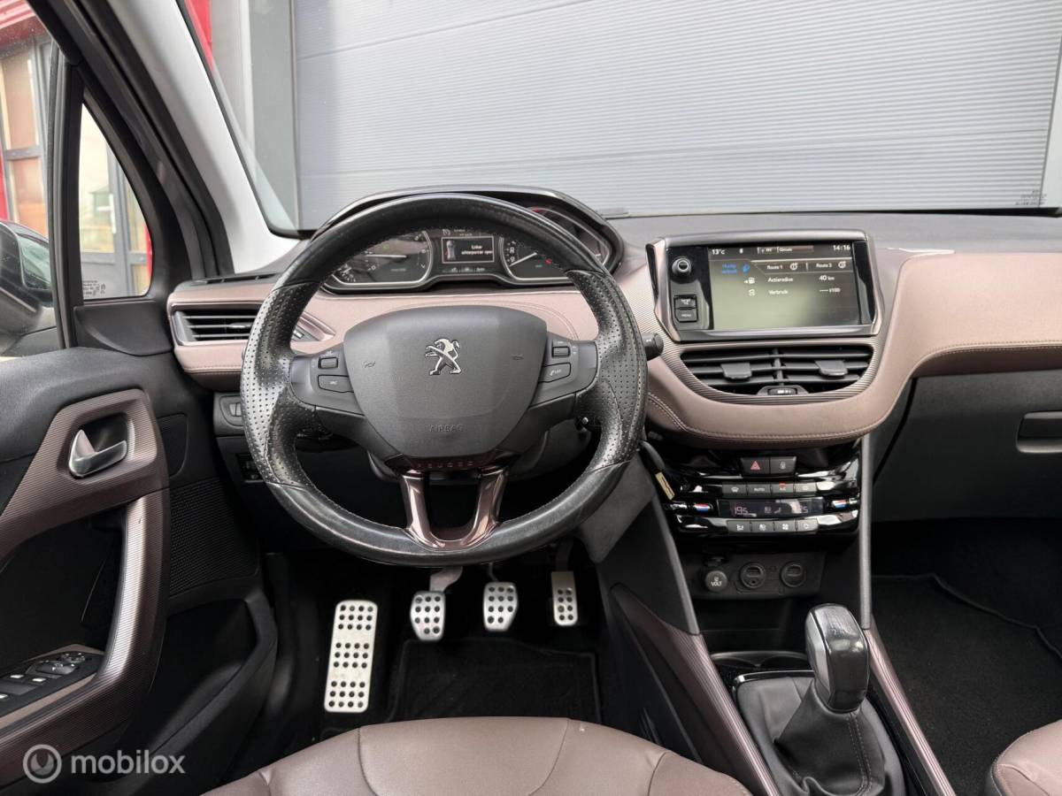 Peugeot 2008 Peugeot 2008 1.6 VTi Allure Pano.dak/Trekhaak/Clima/Cruise