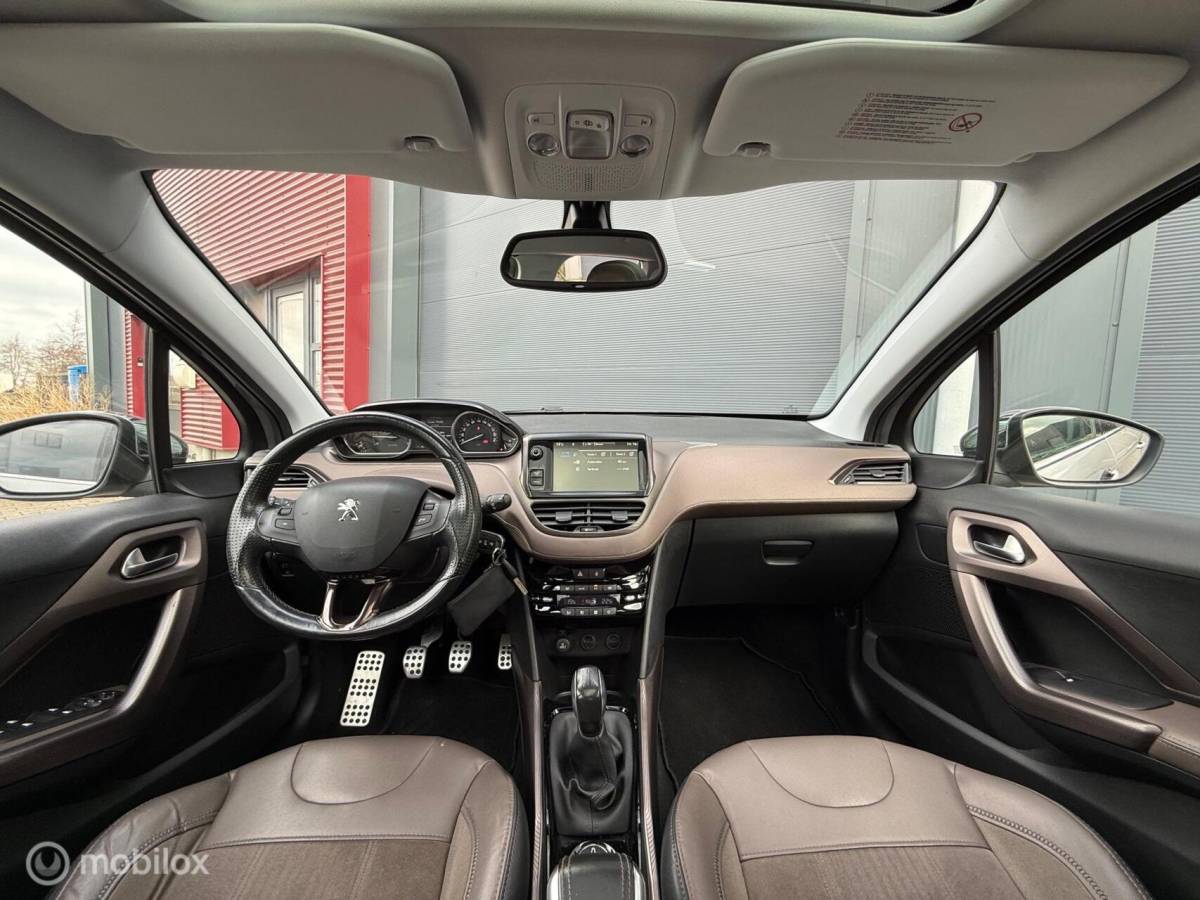 Peugeot 2008 Peugeot 2008 1.6 VTi Allure Pano.dak/Trekhaak/Clima/Cruise