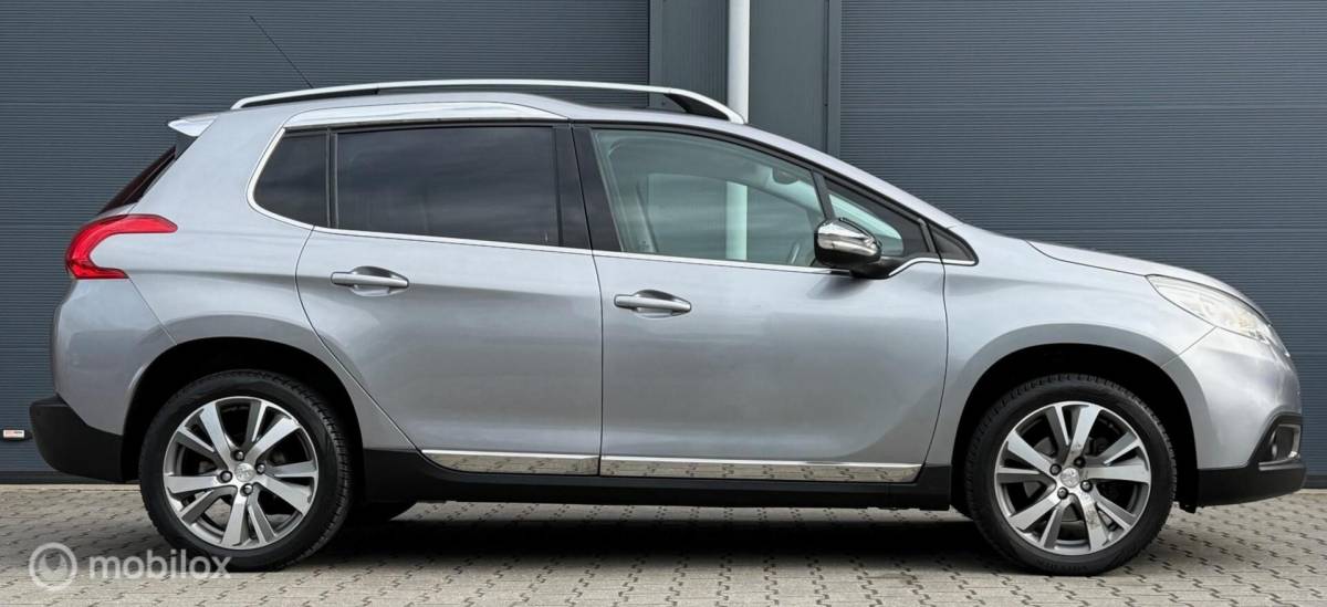 Peugeot 2008 Peugeot 2008 1.6 VTi Allure Pano.dak/Trekhaak/Clima/Cruise