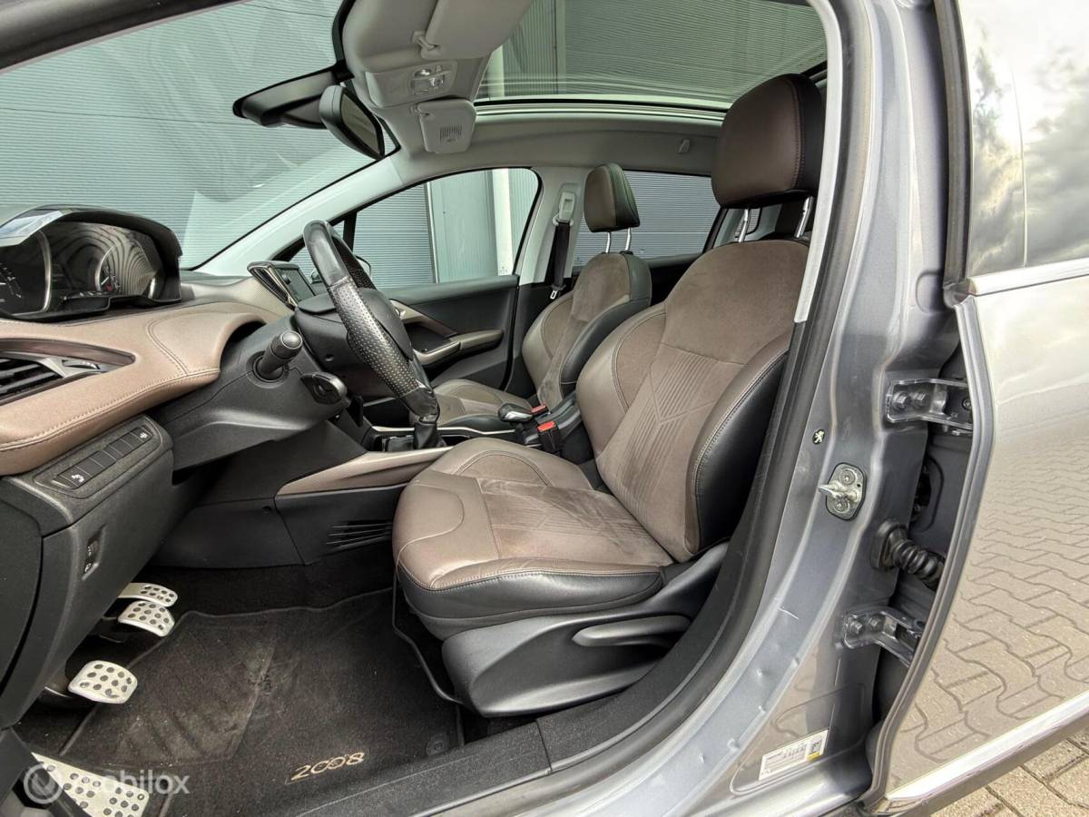 Peugeot 2008 Peugeot 2008 1.6 VTi Allure Pano.dak/Trekhaak/Clima/Cruise