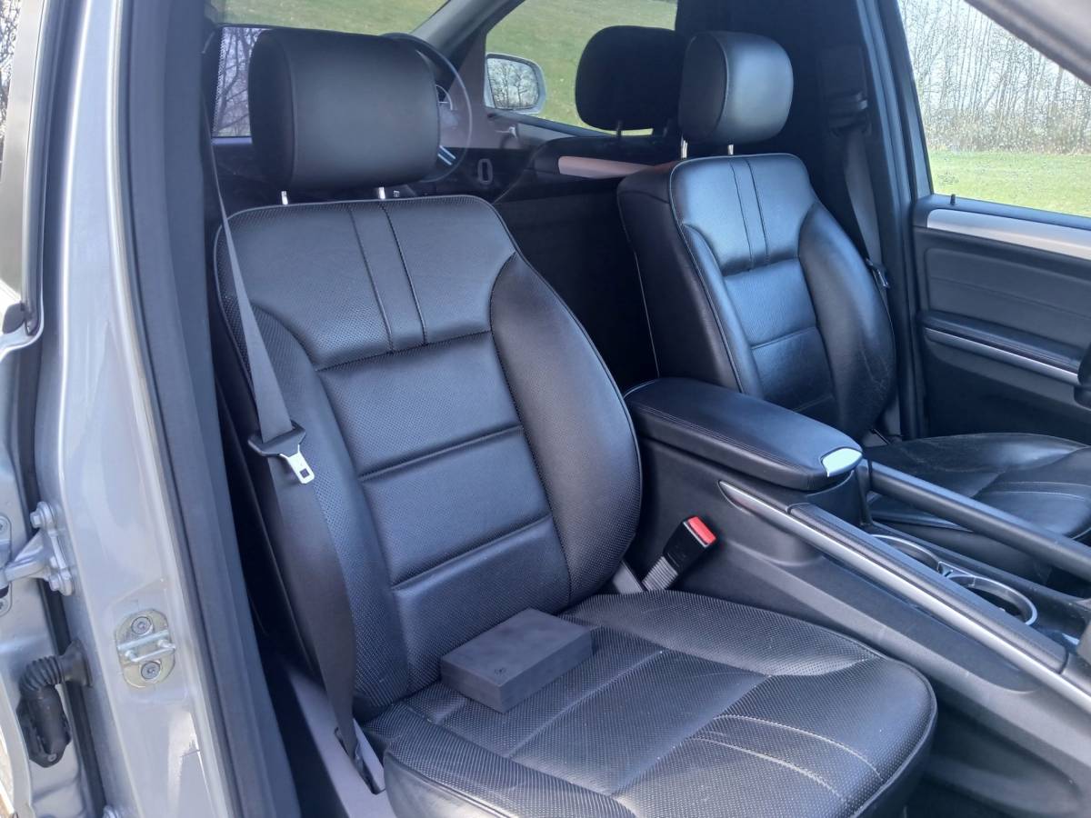 Mercedes-Benz M-Klasse Mercedes-Benz M-klasse 280 CDI |NETTE DEALER ONDERHOUDEN AUTO|