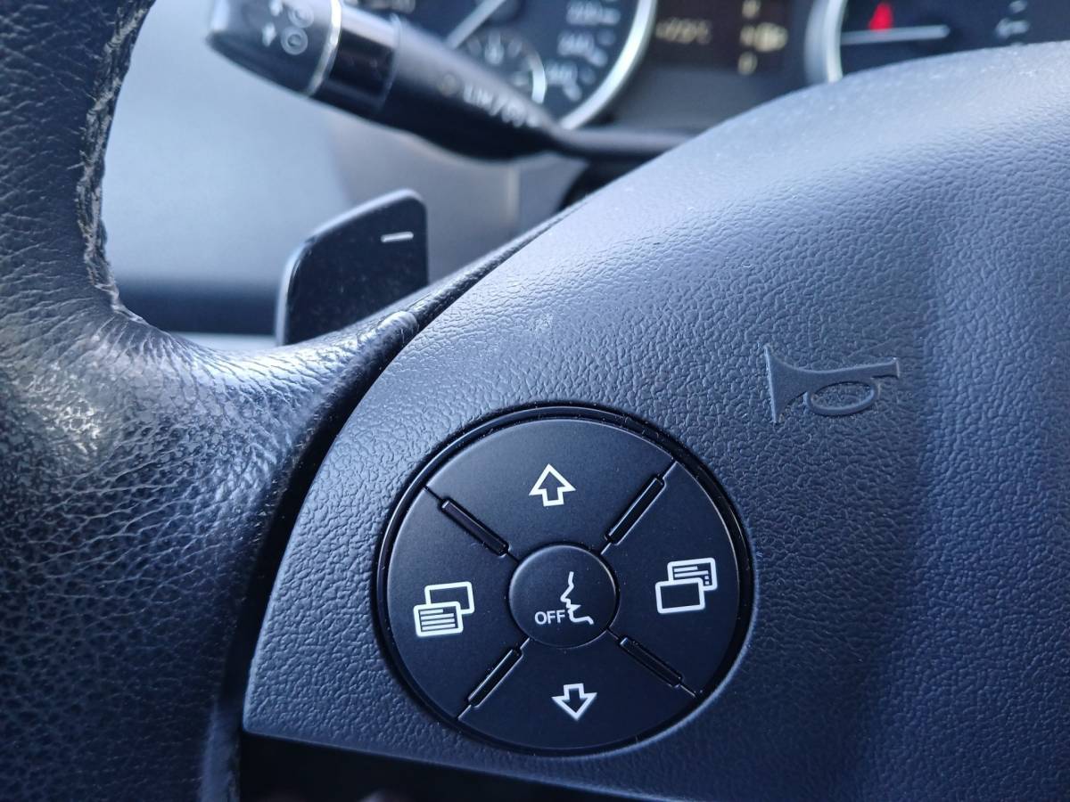 Mercedes-Benz M-Klasse Mercedes-Benz M-klasse 280 CDI |NETTE DEALER ONDERHOUDEN AUTO|