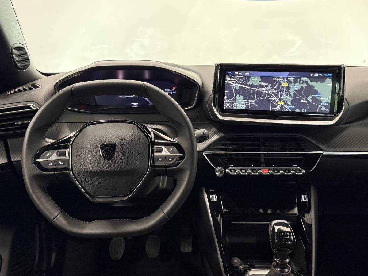Peugeot 2008 Peugeot 2008 1.2 PureTech 100 Allure Navigatie Apple Carplay/Android Auto Parkeersensoren Cruise Control Full LED Virtual Cockpit Climate Control Lichtmetalen velgen