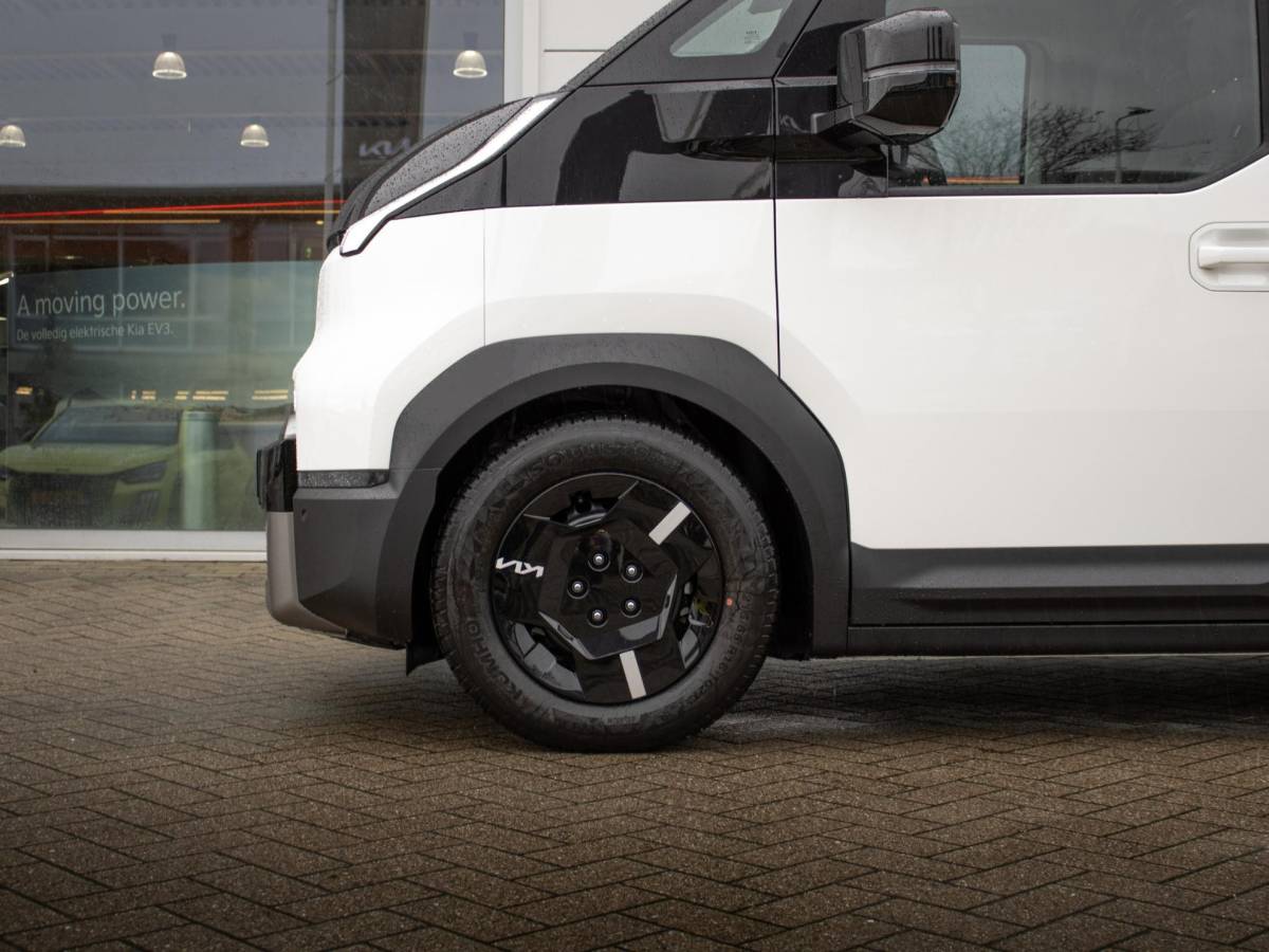 Kia PV5 Kia PV5 L2H1 Plus 51.5 kWh | Actieprijs* | VOORRAADACTIE | SNEL LEVERBAAR | Navi. | PDC | Camera | Clima. | Adapt. Cruise. | Stoel/stuurverwarming |