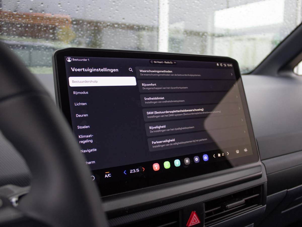 Kia PV5 Kia PV5 L2H1 Plus 51.5 kWh | Actieprijs* | VOORRAADACTIE | SNEL LEVERBAAR | Navi. | PDC | Camera | Clima. | Adapt. Cruise. | Stoel/stuurverwarming |