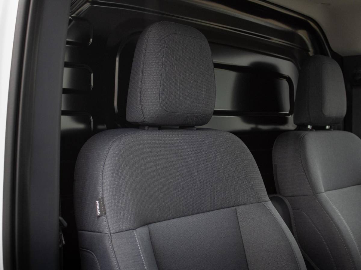 Kia PV5 Kia PV5 L2H1 Plus 51.5 kWh | Actieprijs* | VOORRAADACTIE | SNEL LEVERBAAR | Navi. | PDC | Camera | Clima. | Adapt. Cruise. | Stoel/stuurverwarming |
