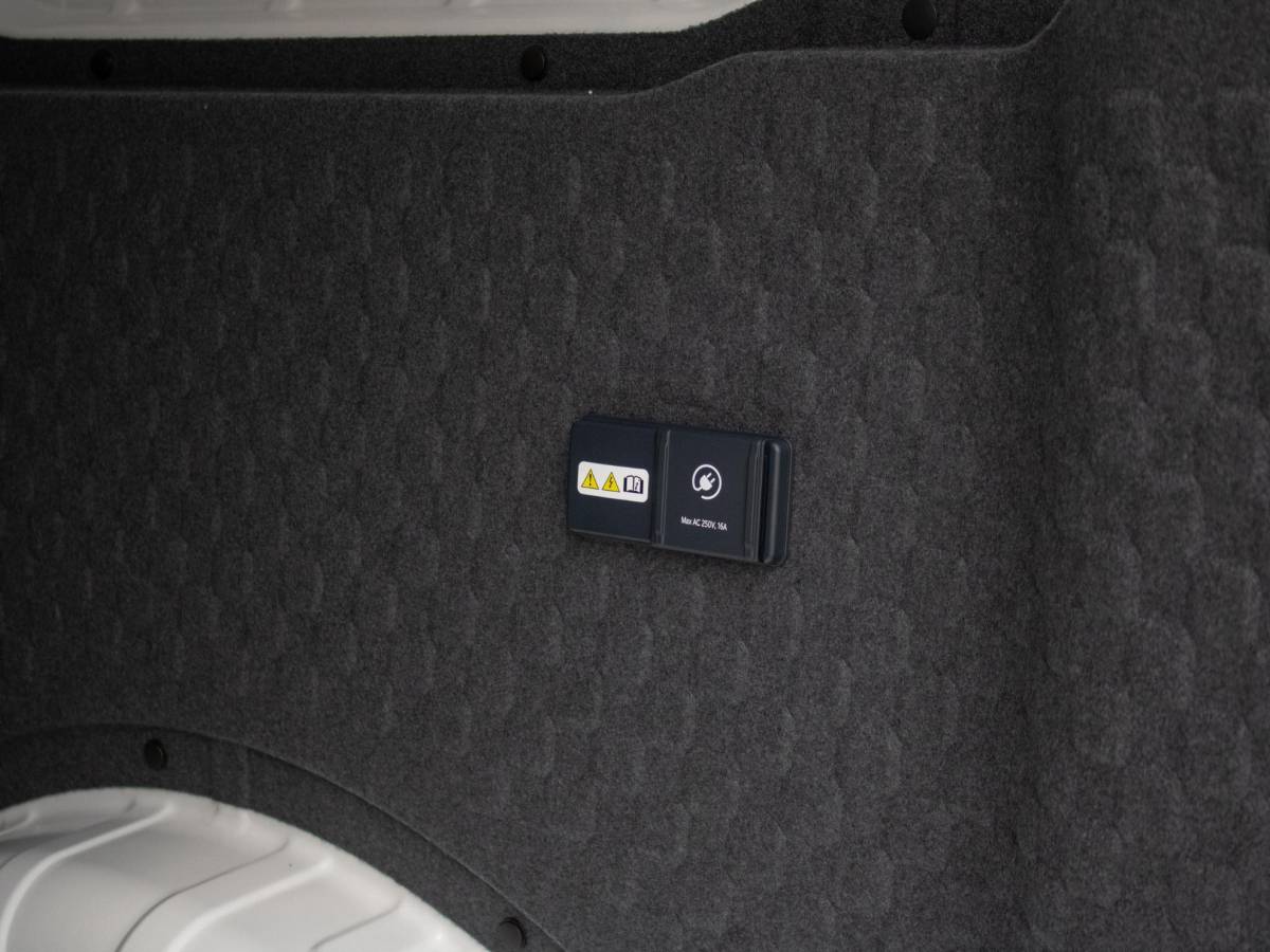 Kia PV5 Kia PV5 L2H1 Plus 51.5 kWh | Actieprijs* | VOORRAADACTIE | SNEL LEVERBAAR | Navi. | PDC | Camera | Clima. | Adapt. Cruise. | Stoel/stuurverwarming |