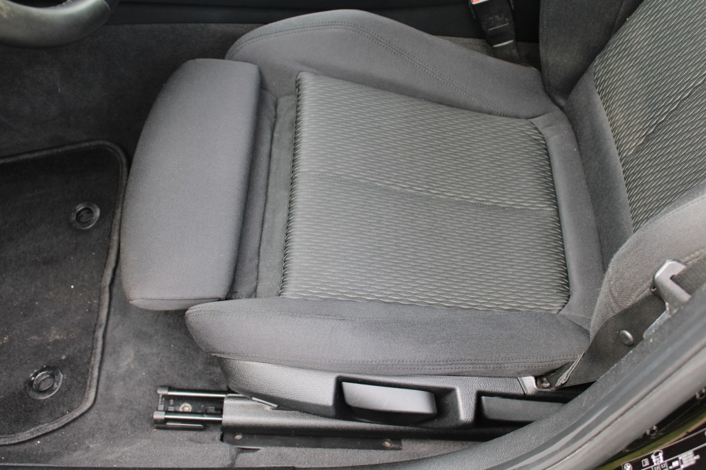 BMW 3 Serie Bmw 3-serie 316I 136pk Executive automaat ECC/cruise/navi/PDC