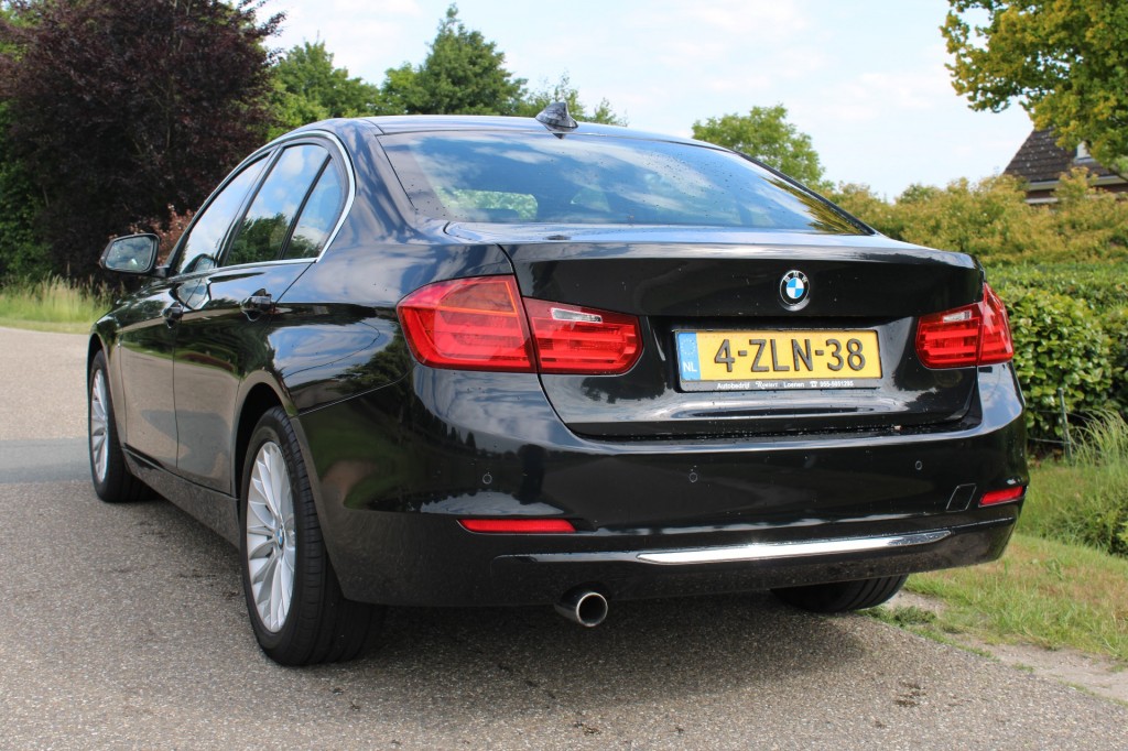 BMW 3 Serie Bmw 3-serie 316I 136pk Executive automaat ECC/cruise/navi/PDC