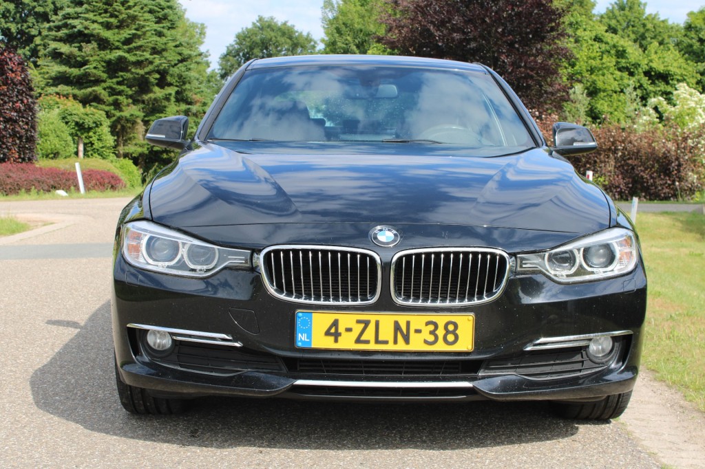 BMW 3 Serie Bmw 3-serie 316I 136pk Executive automaat ECC/cruise/navi/PDC