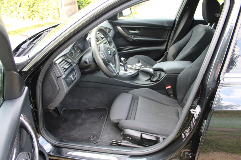 BMW 3 Serie Bmw 3-serie 316I 136pk Executive automaat ECC/cruise/navi/PDC