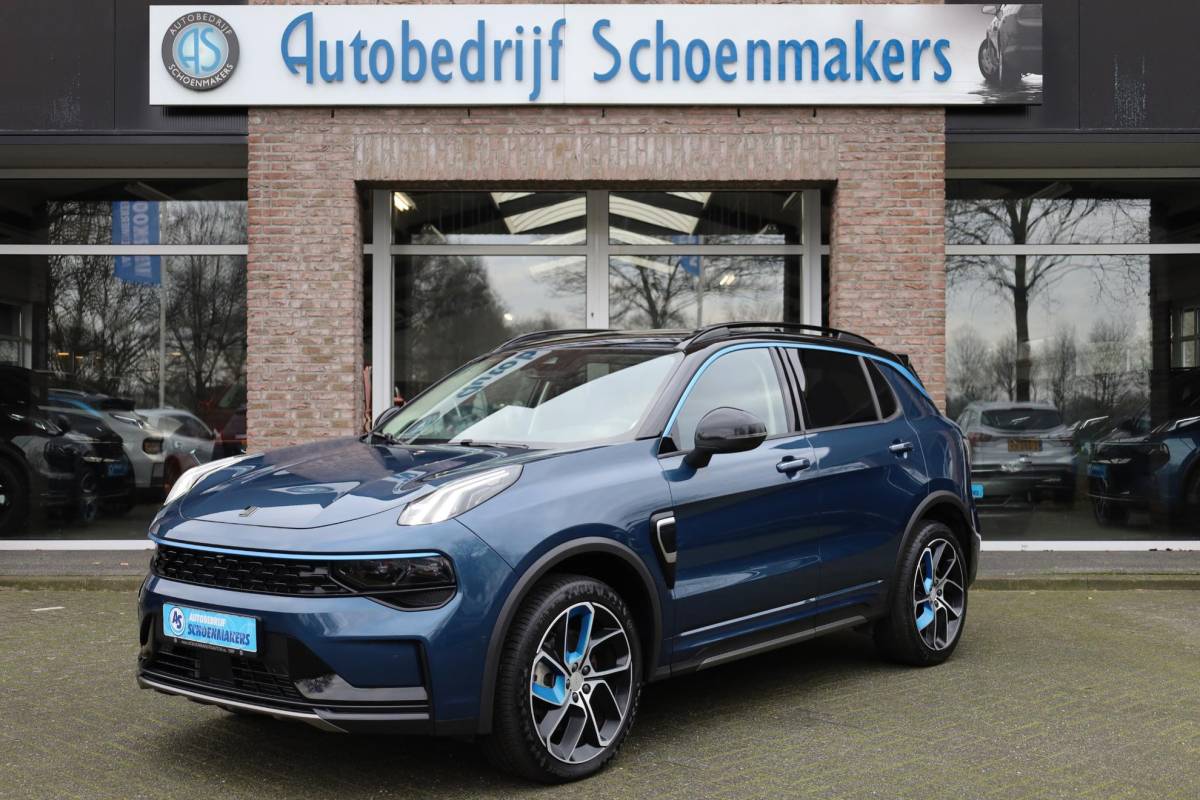 Lynk & Co 01 Lynk & Co 01 1.5 261PK! TREKHAAK-AFN. CAMERA STOELVERW. PANO/SCHUIF MEMORY INFINITY DAB NAVI CARPLAY ELEK.ACHTERKLEP 20″LMV
