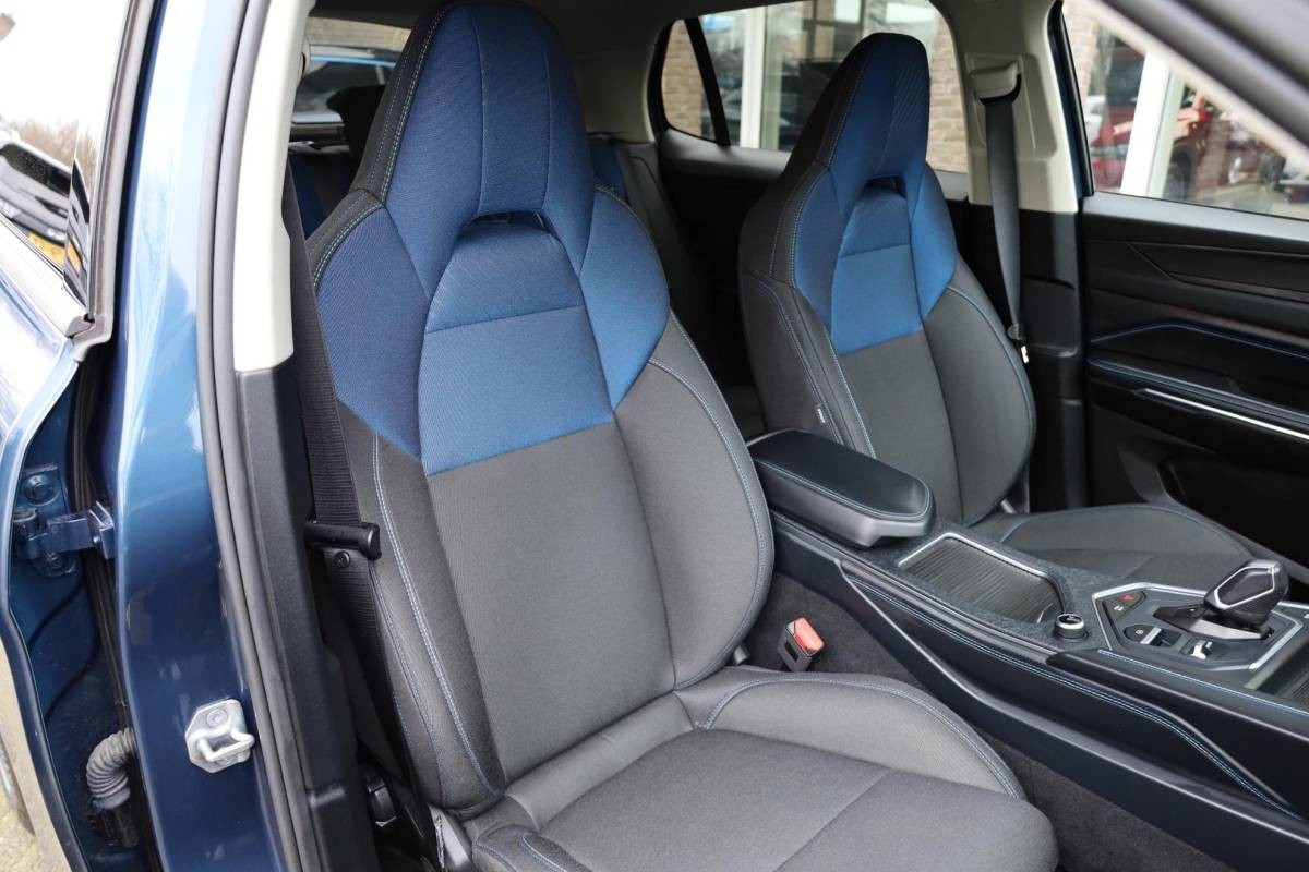 Lynk & Co 01 Lynk & Co 01 1.5 261PK! TREKHAAK-AFN. CAMERA STOELVERW. PANO/SCHUIF MEMORY INFINITY DAB NAVI CARPLAY ELEK.ACHTERKLEP 20″LMV