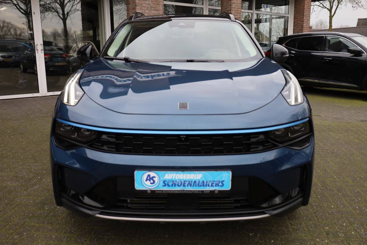 Lynk & Co 01 Lynk & Co 01 1.5 261PK! TREKHAAK-AFN. CAMERA STOELVERW. PANO/SCHUIF MEMORY INFINITY DAB NAVI CARPLAY ELEK.ACHTERKLEP 20″LMV