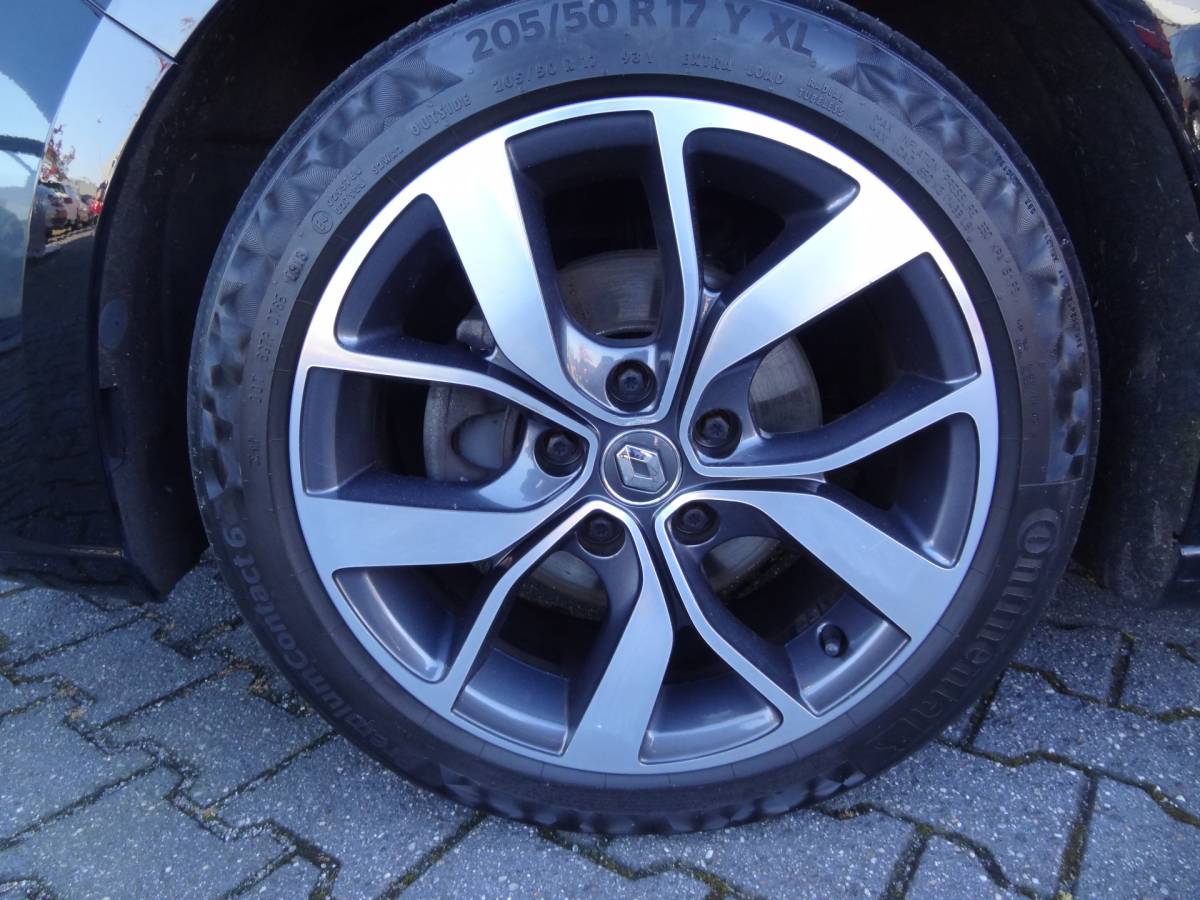 Renault Mégane Estate Renault Mégane Estate 1.2 TCe Bose | NL-AUTO | TREKHAAK | CRUISE | NAVI | LMV |