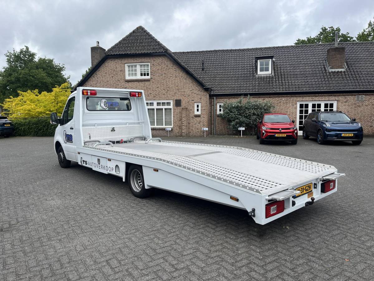 Mercedes-Benz Sprinter Mercedes-Benz Sprinter 1.9 CDI oprijwagen extra lang + Dubbel lucht !!