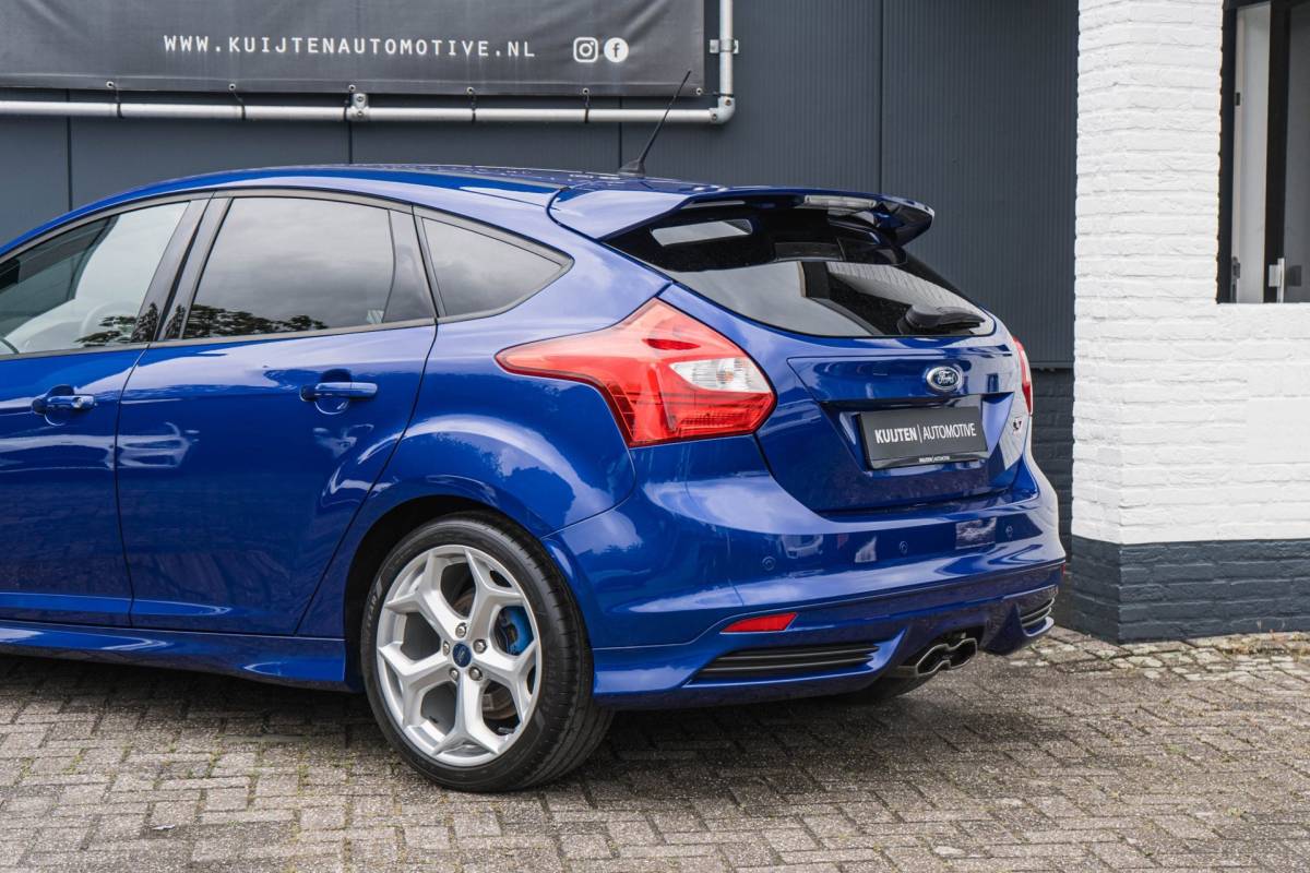 Ford Focus Ford Focus 2.0 EcoBoost ST-3 / Deep impact Blue / Topstaat !