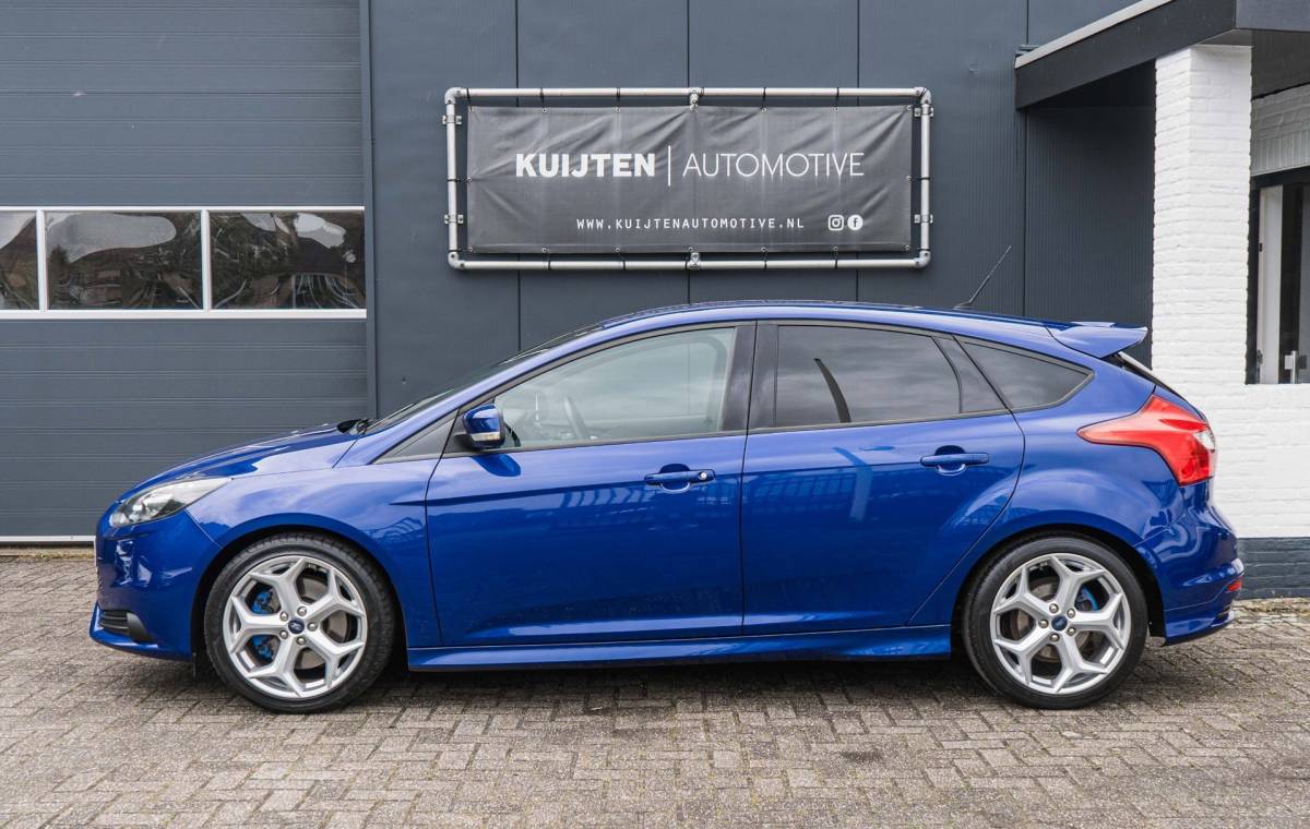Ford Focus Ford Focus 2.0 EcoBoost ST-3 / Deep impact Blue / Topstaat !
