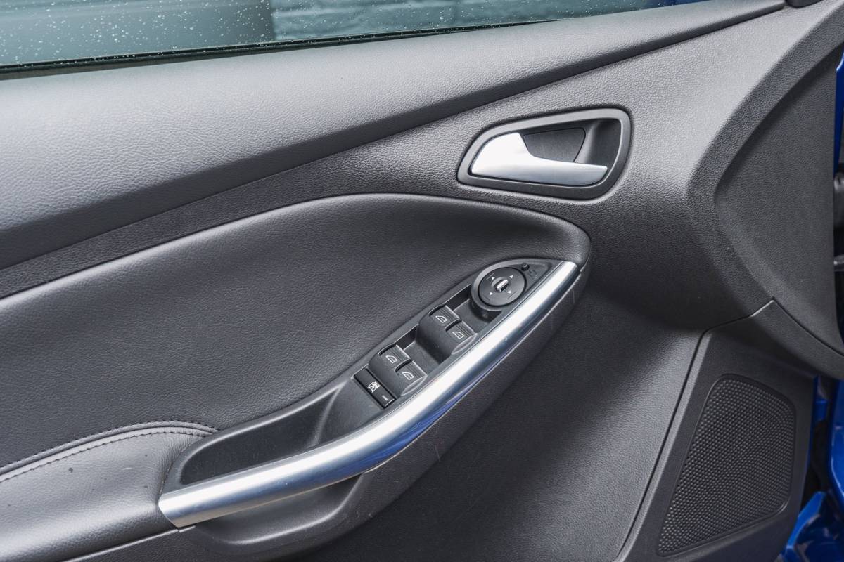 Ford Focus Ford Focus 2.0 EcoBoost ST-3 / Deep impact Blue / Topstaat !