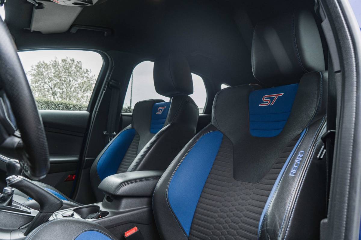 Ford Focus Ford Focus 2.0 EcoBoost ST-3 / Deep impact Blue / Topstaat !