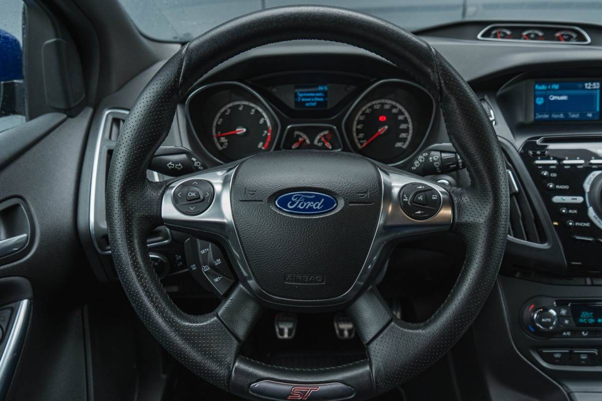 Ford Focus Ford Focus 2.0 EcoBoost ST-3 / Deep impact Blue / Topstaat !