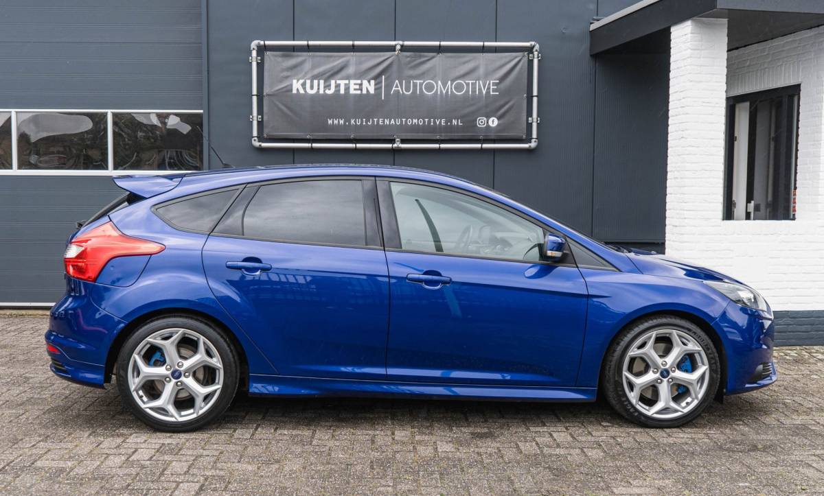 Ford Focus Ford Focus 2.0 EcoBoost ST-3 / Deep impact Blue / Topstaat !