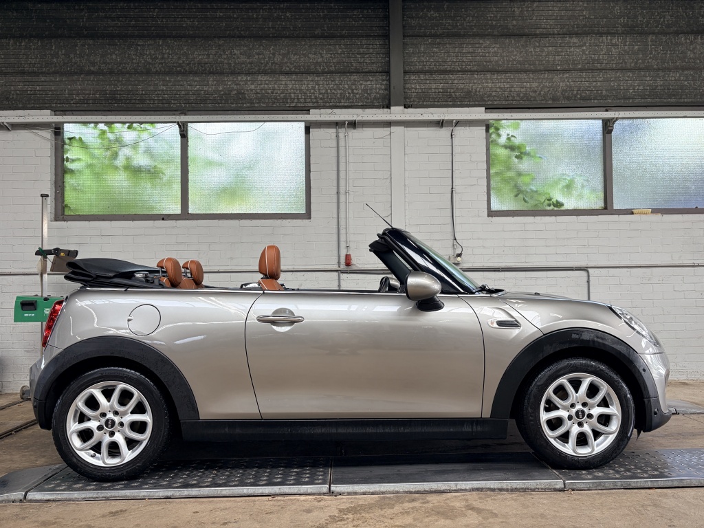 MINI Cooper Cabrio Mini Cabrio Cooper Chili Leder Cruise Clima Navi Pdc