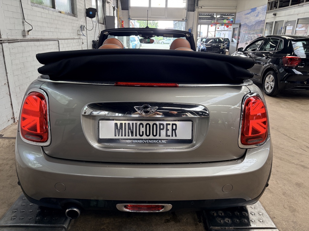 MINI Cooper Cabrio Mini Cabrio Cooper Chili Leder Cruise Clima Navi Pdc