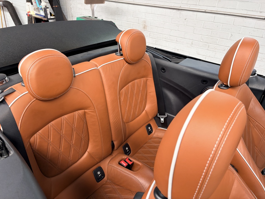 MINI Cooper Cabrio Mini Cabrio Cooper Chili Leder Cruise Clima Navi Pdc