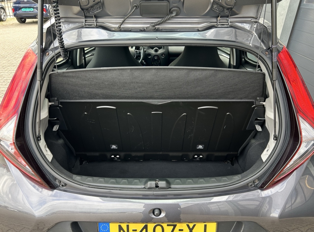 Toyota Aygo Toyota Aygo 1.0 VVT-i 72pk 5-drs x-fun