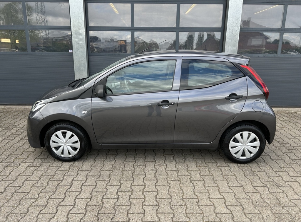 Toyota Aygo Toyota Aygo 1.0 VVT-i 72pk 5-drs x-fun